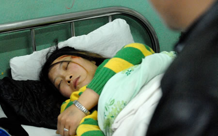 <a href=//fj.110.com>福建</a>罗源政府公车撞死女工数干部被指见死不救