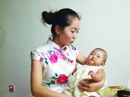 未婚女收养弃婴被骂精神病男友与其分手