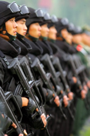 武警部队举行国庆安保暨维稳誓师动员大会