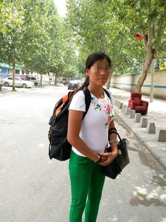 受害人前天到郑州来打工，没找到活，家里有急事，又回去了。