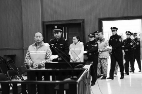 广西涉黑组织暴力拆迁受审 辩称在帮政府做好事