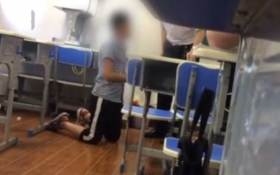 培训机构老师打骂学生并要求下跪 被拘10日