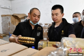 上海警方今年以来侦破侵权售假类案件740余起