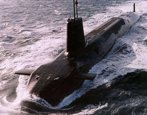 英国“前卫”级核潜艇