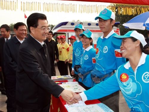 胡锦涛乘坐<a href=//bj.110.com>北京</a>地铁 考察国庆安保交通旅游工作