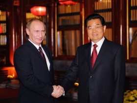 胡锦涛：中国始终把中俄关系作为外交优先方向
